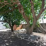 Eden Villa *