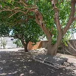 Eden Villa *