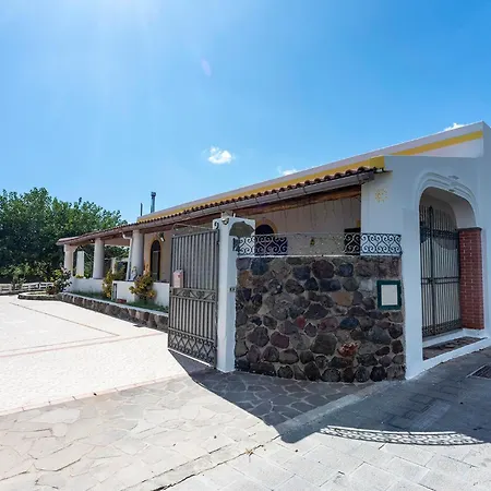 Eden Villa *