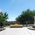 فيلة Eden *